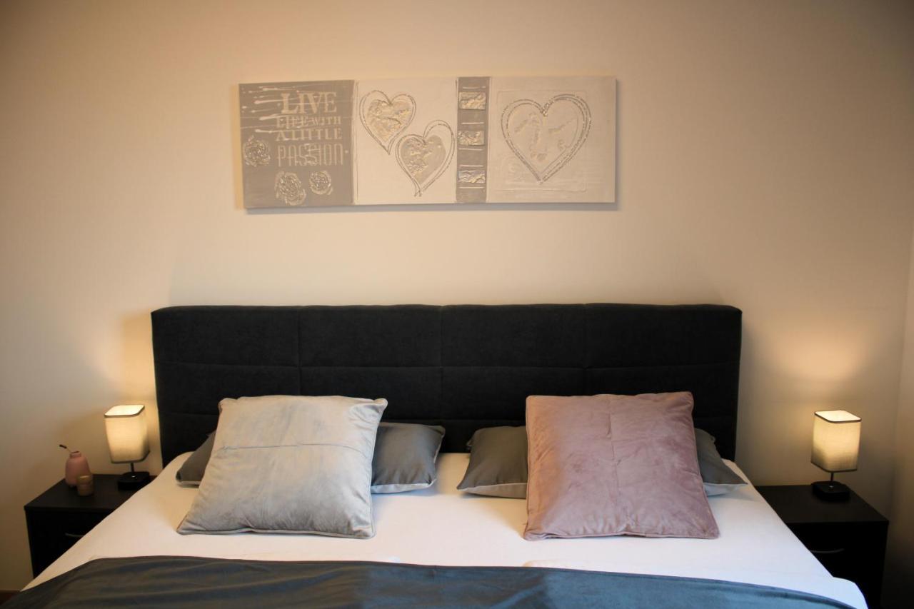 Zentrum Residenz - Wohnen Auf Hoechstem Niveau Lipsia Esterno foto