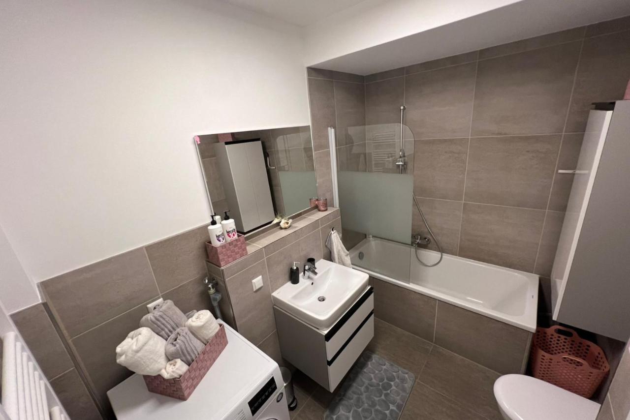 Zentrum Residenz - Wohnen Auf Hoechstem Niveau Lipsia Esterno foto